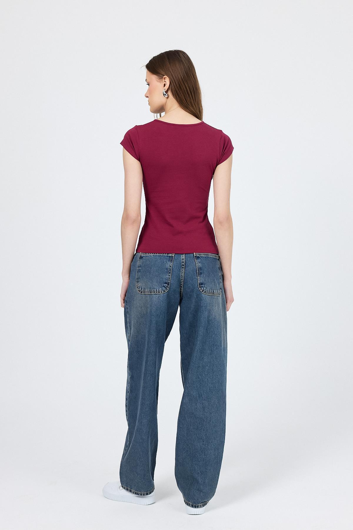 Bordo V Yaka Düğmeli Cep Detaylı Slim Fit Tişört 2213 - 6