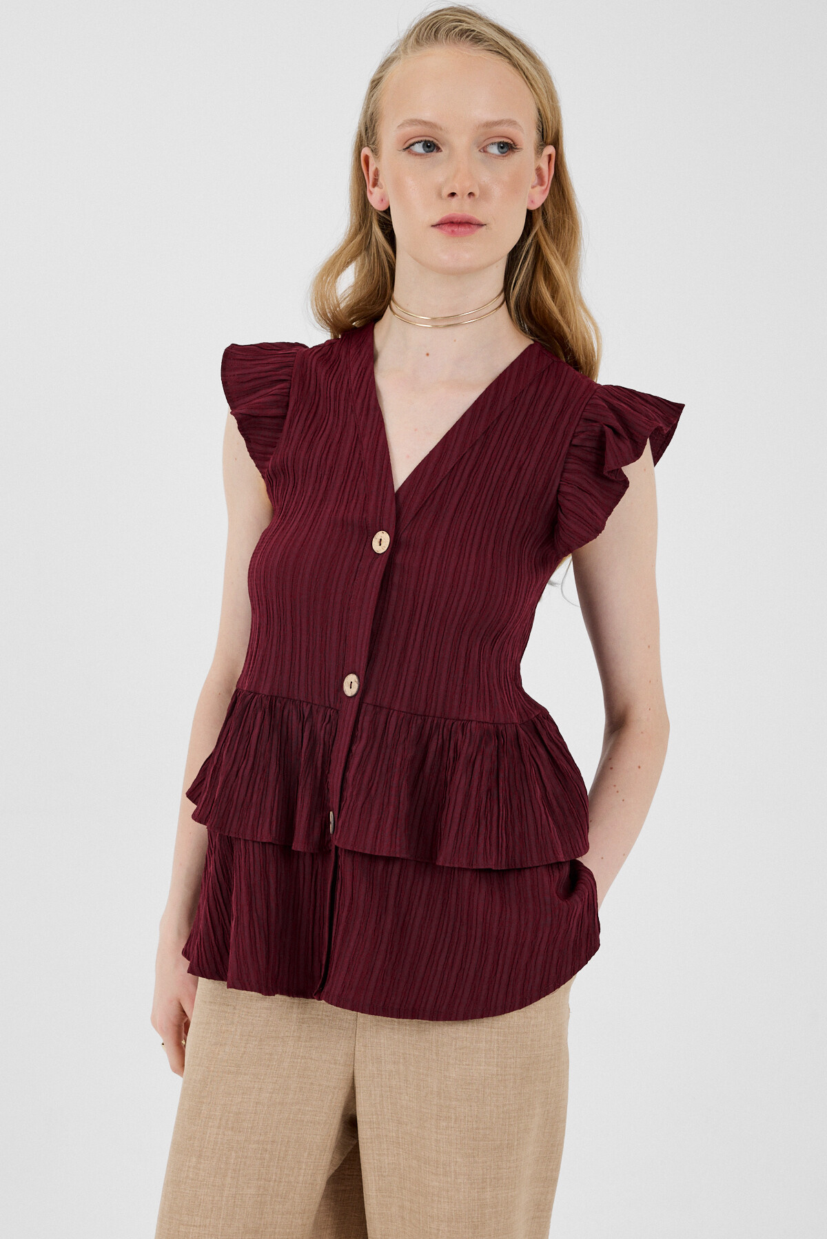 Bordo V Yaka Düğmeli Fırfır Kol Bluz 8052A - 1
