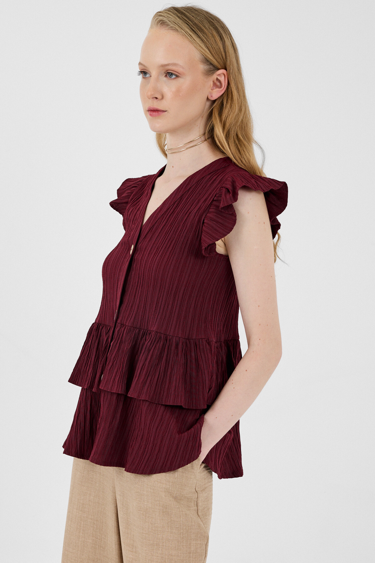 Bordo V Yaka Düğmeli Fırfır Kol Bluz 8052A - 2