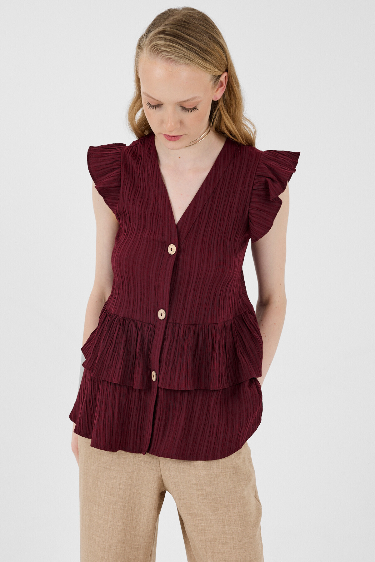 Bordo V Yaka Düğmeli Fırfır Kol Bluz 8052A - 7