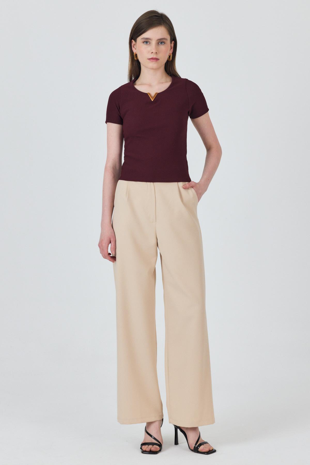 Bordo Yaka Aksesuar Detaylı Örme Tişört 2224 - 6