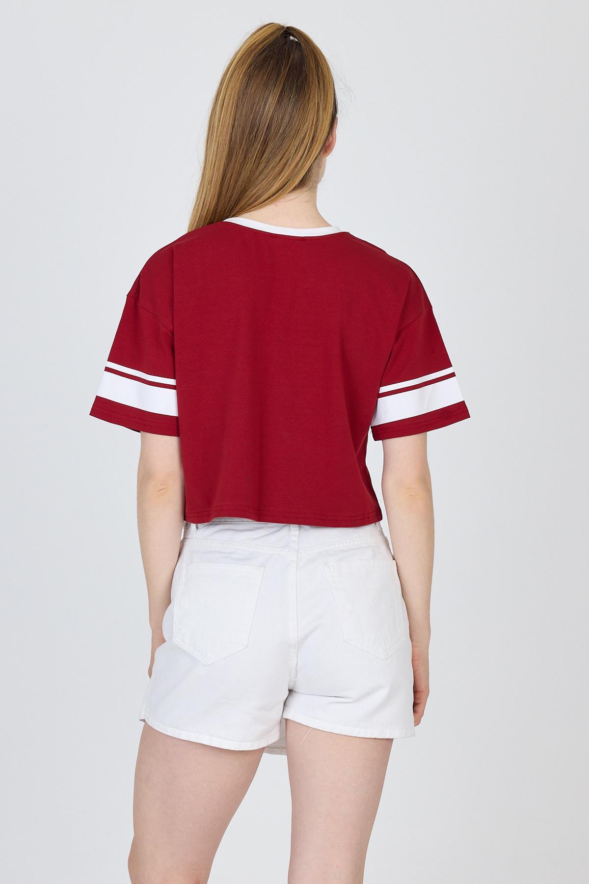 Bordo Yazı Baskılı Crop Tişört 6584 - 5