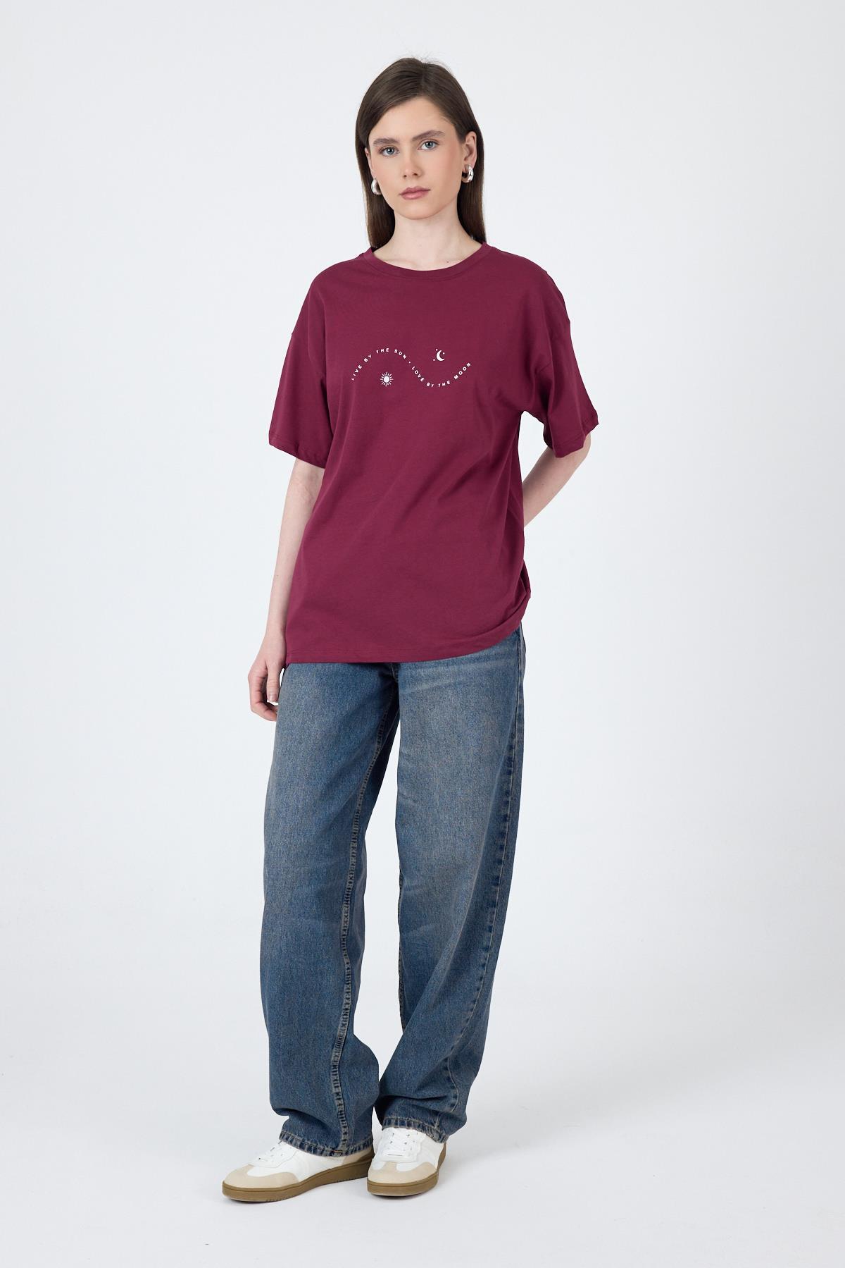 Bordo Yazı Baskılı Oversize Pamuklu Tişört 2150-32M - RAYS