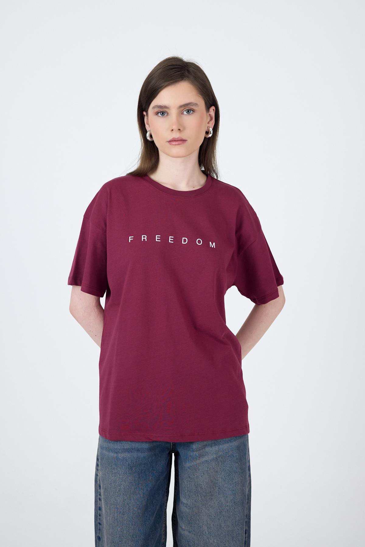 Bordo Yazı Baskılı Pamuklu Oversize Tişört 2150-3M - RAYS