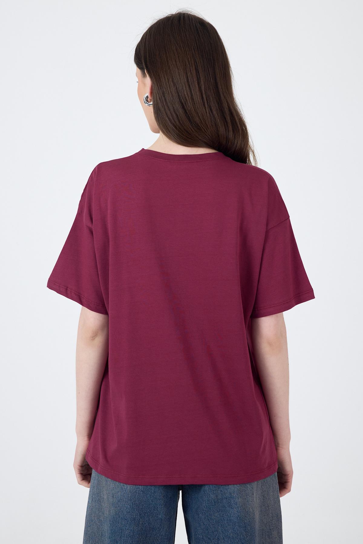 Bordo Yazı Baskılı Pamuklu Oversize Tişört 2150-3M - 6