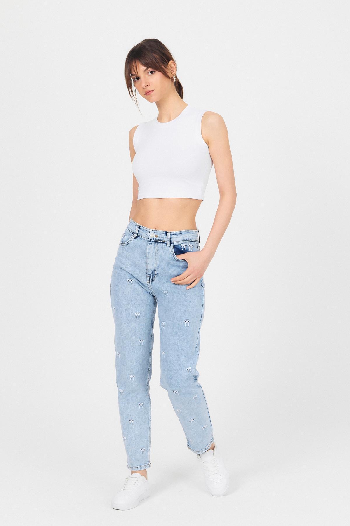 Buzkar Fiyonk İşlemeli Boyfriend Jean 2229 