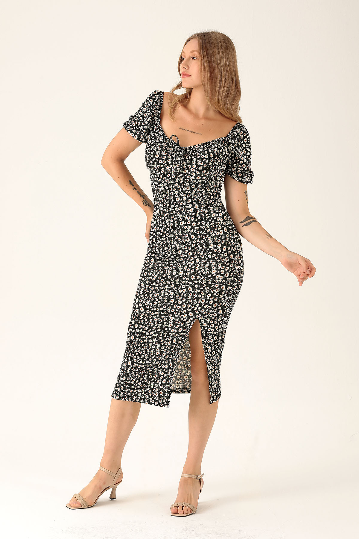 Çiçek Detay Yırtmaçlı Elbise - 10469 Siyah - 4