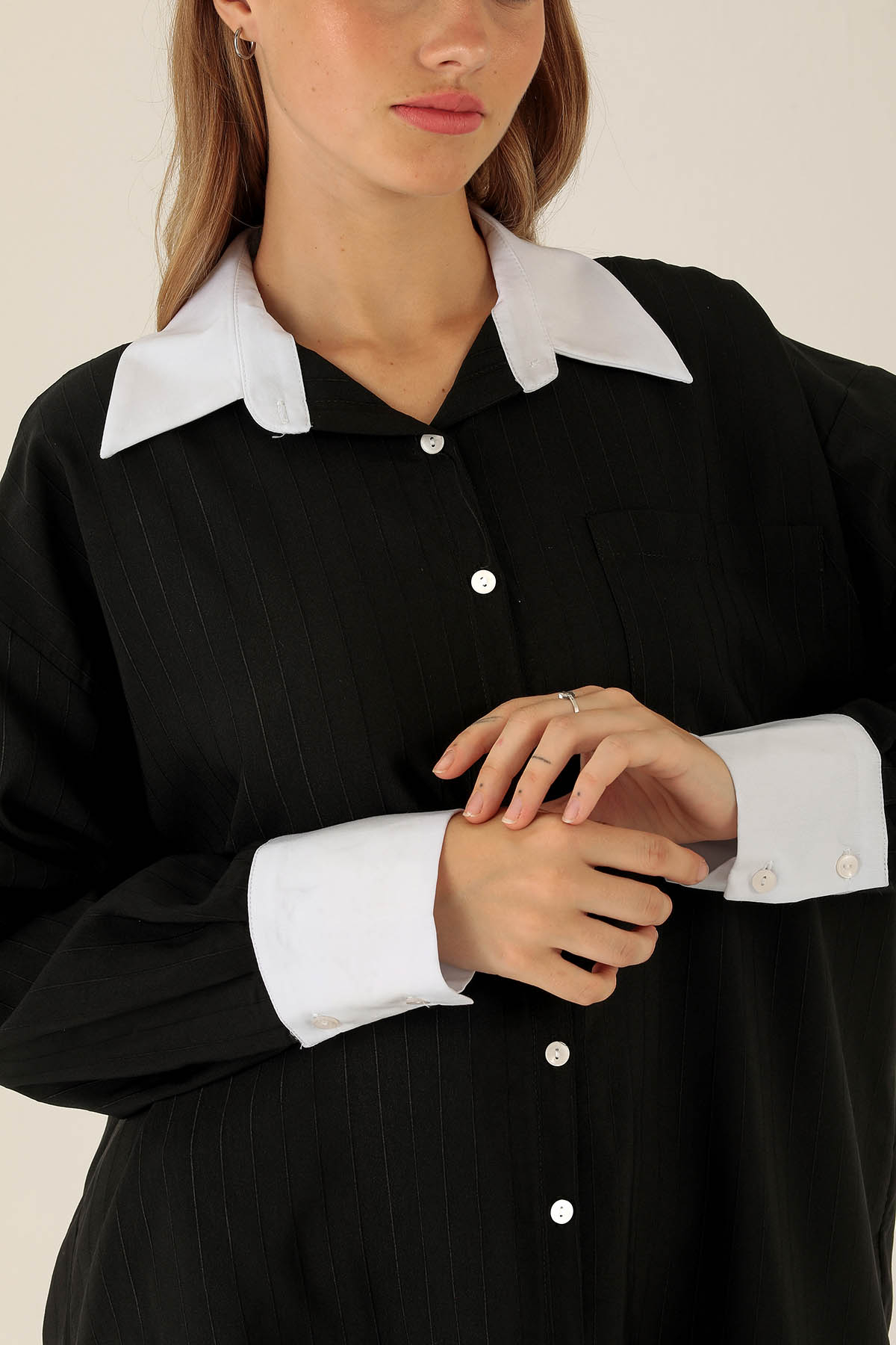 Çizgili Balon Kol Bayan Gömlek - 6672A Siyah - 6