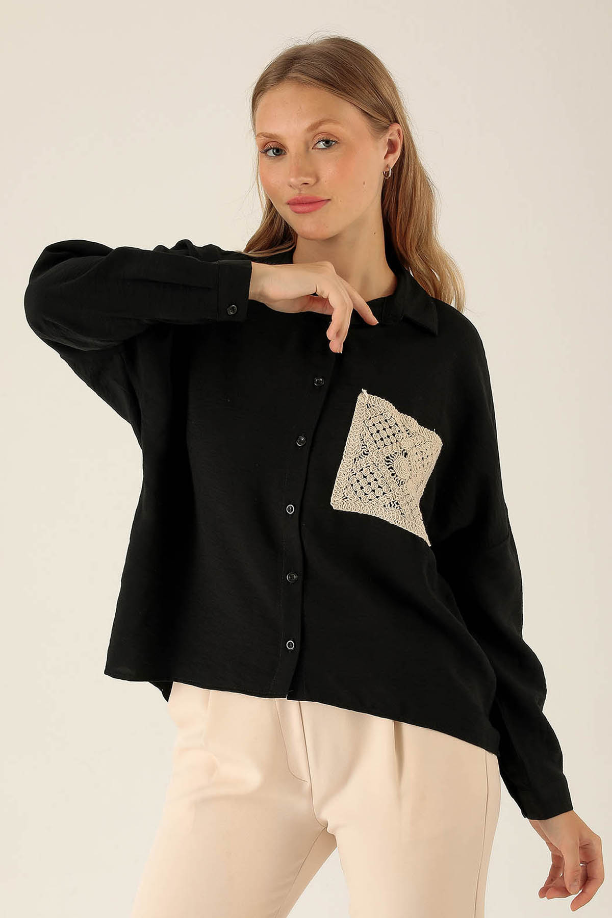 Dantel Cep Detaylı Bayan Gömlek - 6557A Siyah - 1