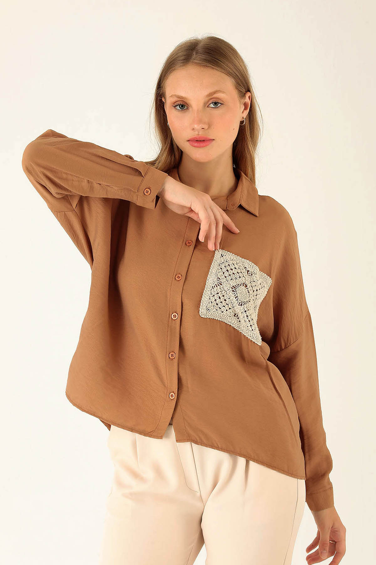 Dantel Cep Detaylı Bayan Gömlek - 6557A Taba 