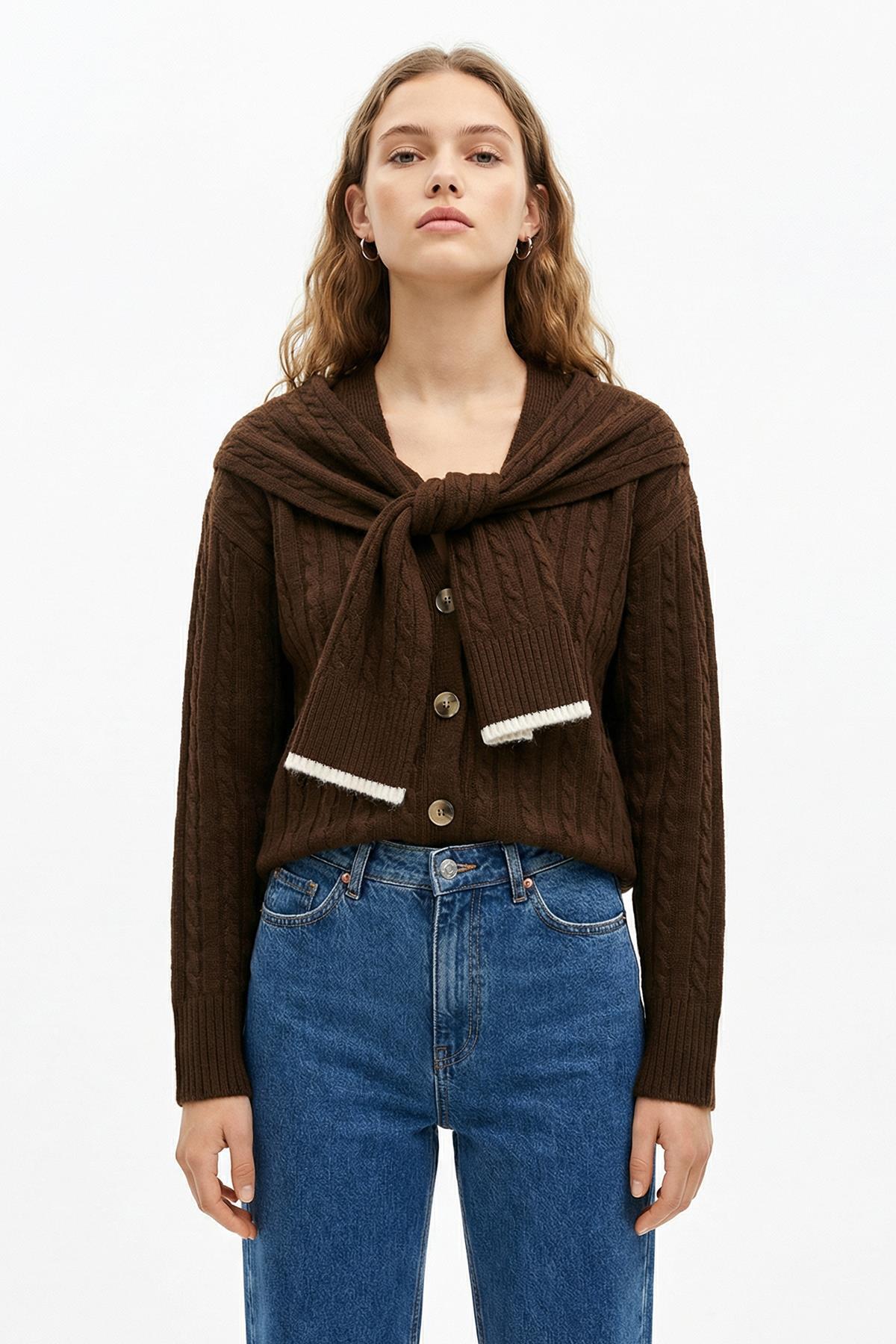  Düğmeli Örgülü Hırka Kahve 2470 - 1