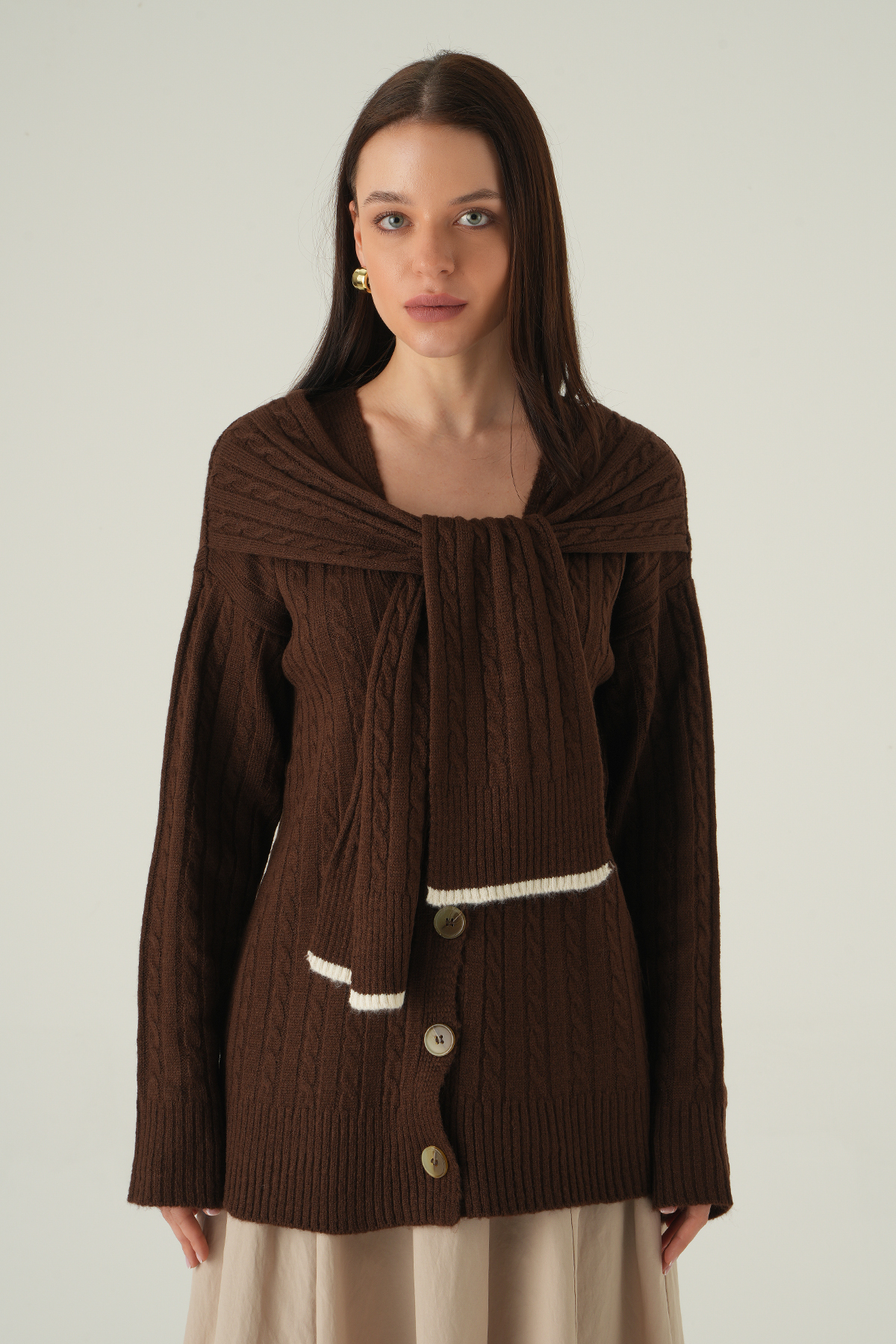 Düğmeli Örgülü Hırka Kahve 2470 - 2