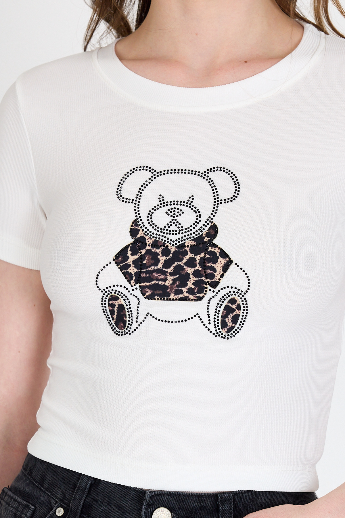 Ekru Ayıcık Baskılı Leopar Detaylı Slim Fit Crop Tişört 0549 - RAYS