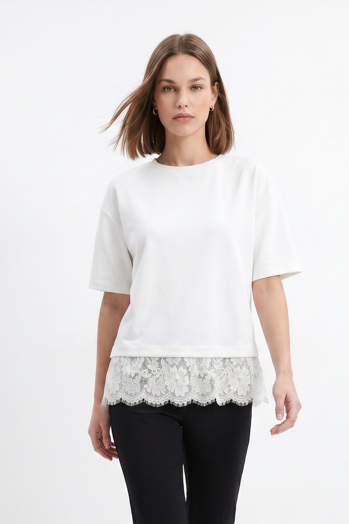 Ekru Bisiklet Yaka Dantel Detaylı Tişört 0463 - RAYS