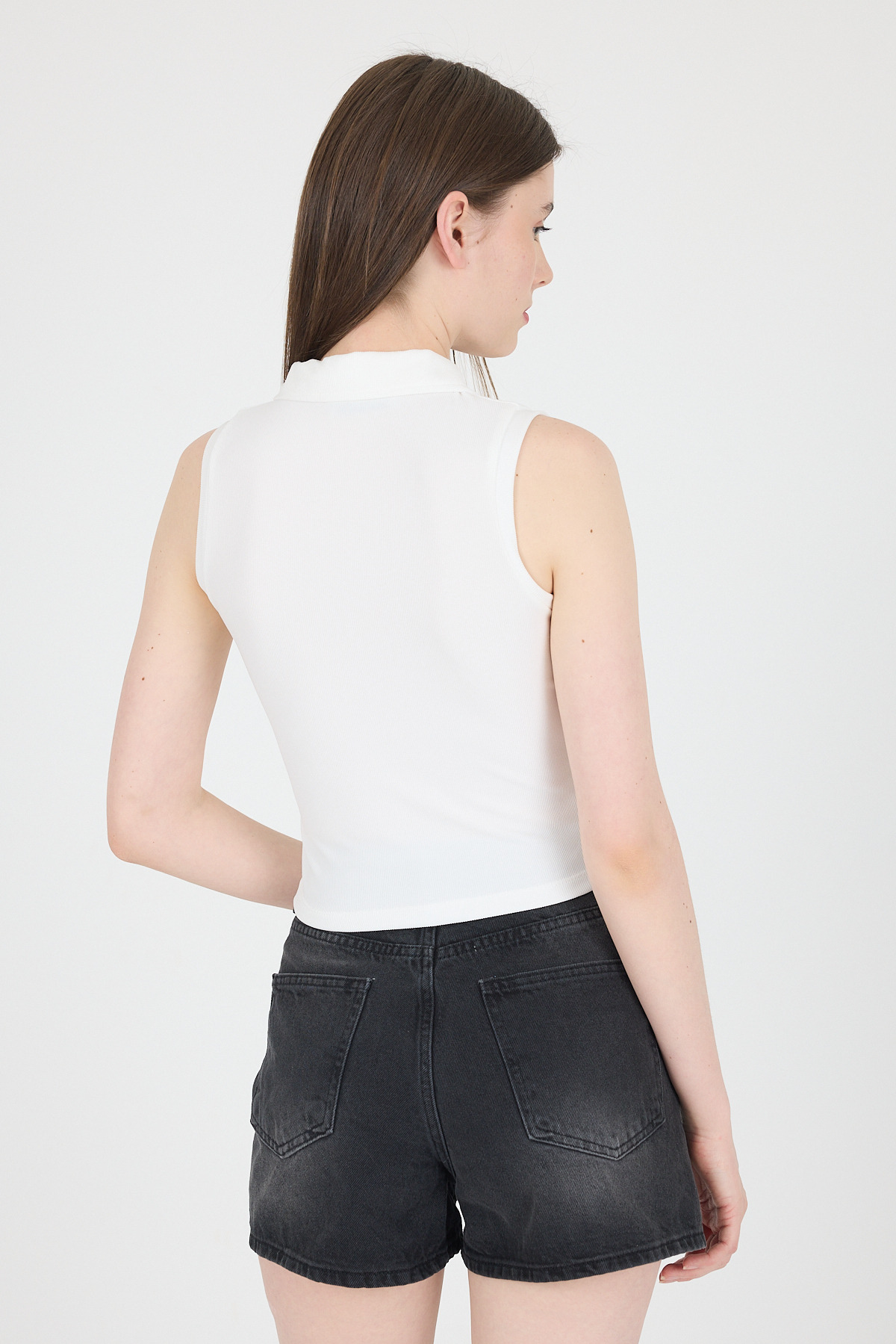 Ekru Düğmeli Polo Yaka Sıfır Kol Örme Bluz 2219 - 5