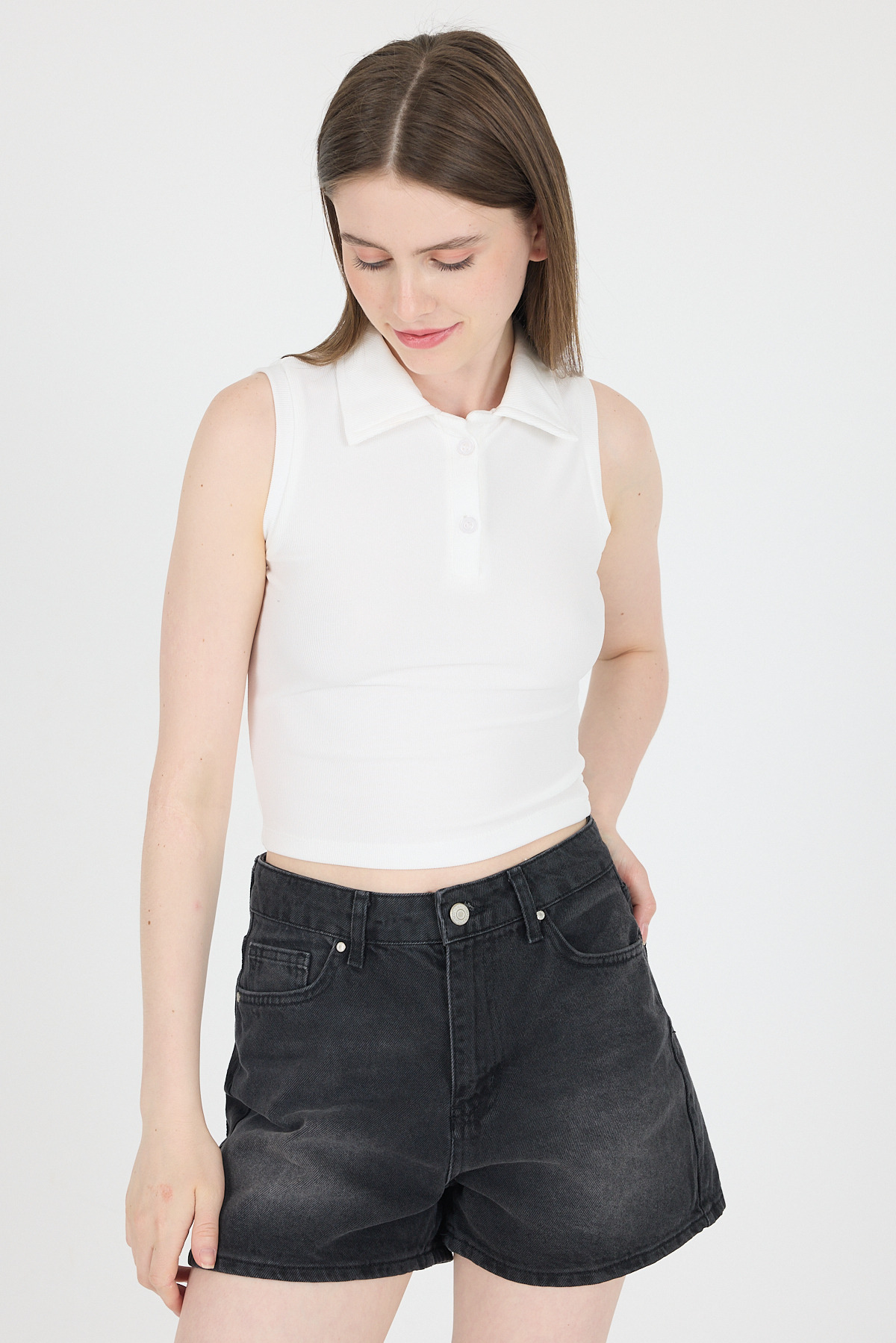 Ekru Düğmeli Polo Yaka Sıfır Kol Örme Bluz 2219 - 2