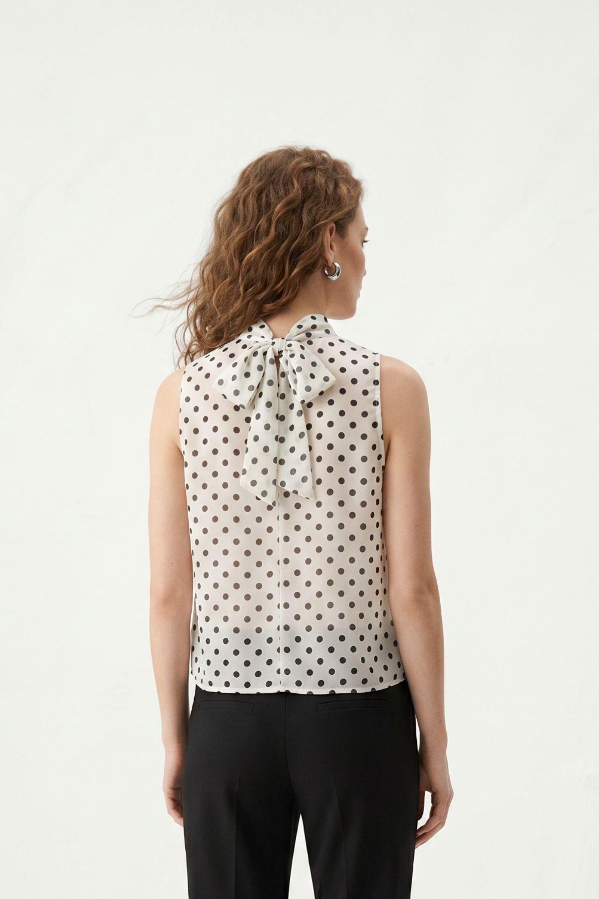 Ekru Halter Yaka Puantiyeli Şifon Bluz 2932 - 3
