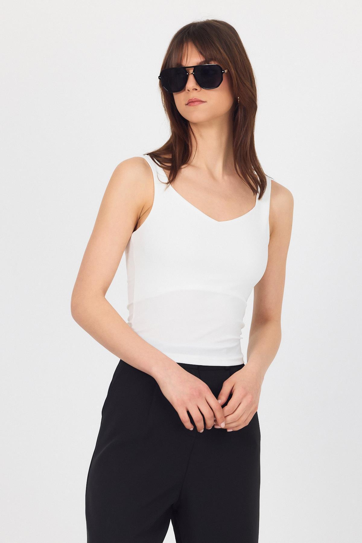 Ekru Kalın Askılı V Yaka Bluz 13293 