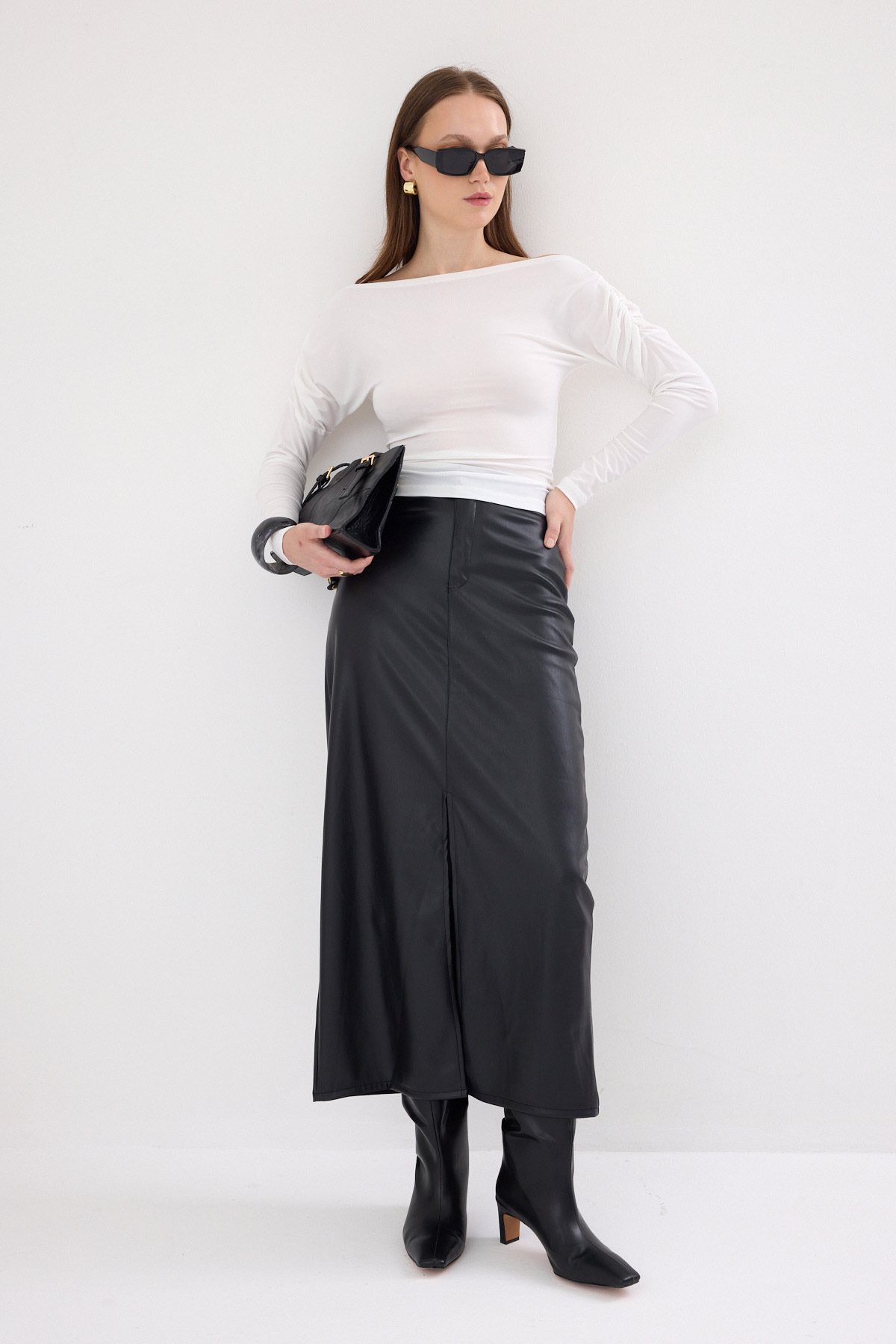 Ekru Kayık Yaka Kol Büzgülü Bluz 2433 - RAYS