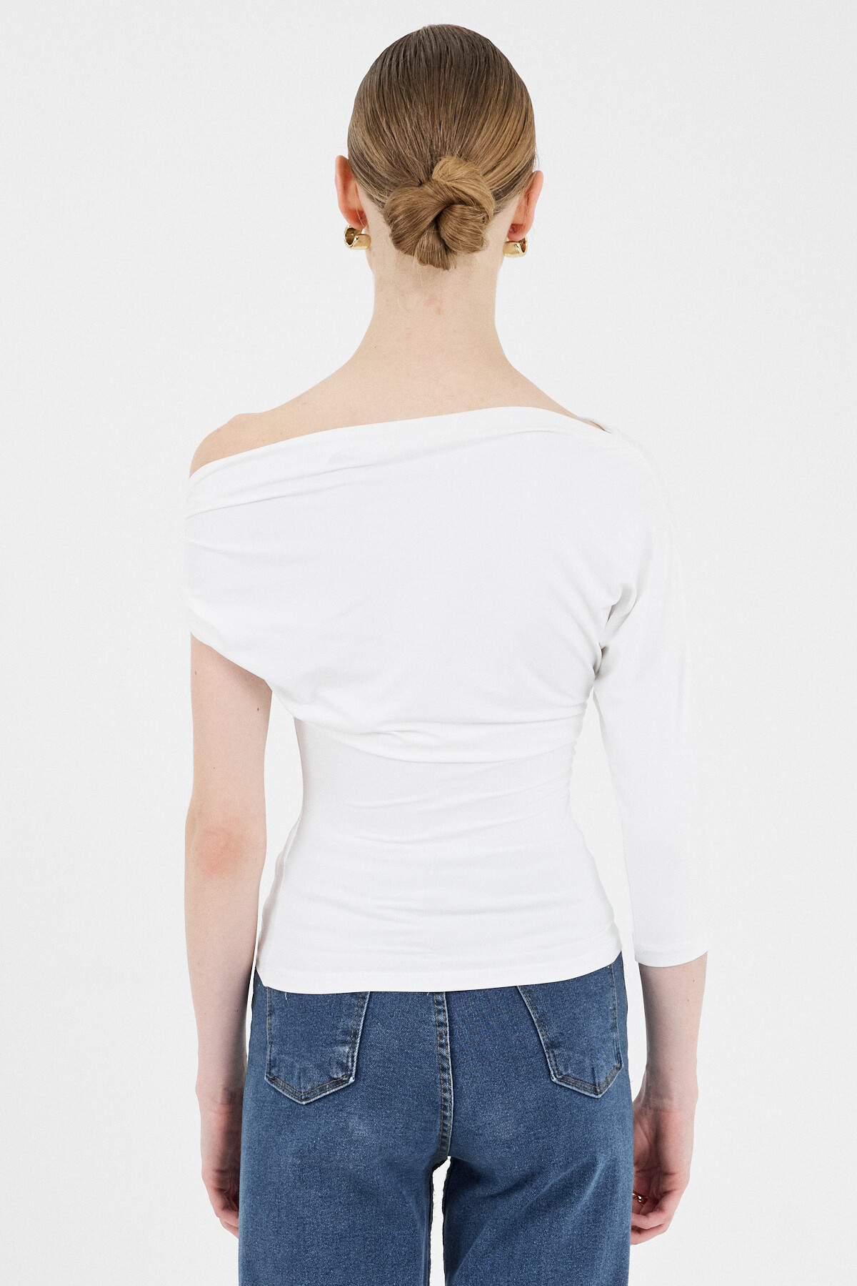 Ekru Omuz Aksesuar Detaylı Yarım Kol Bluz 2490 - 5