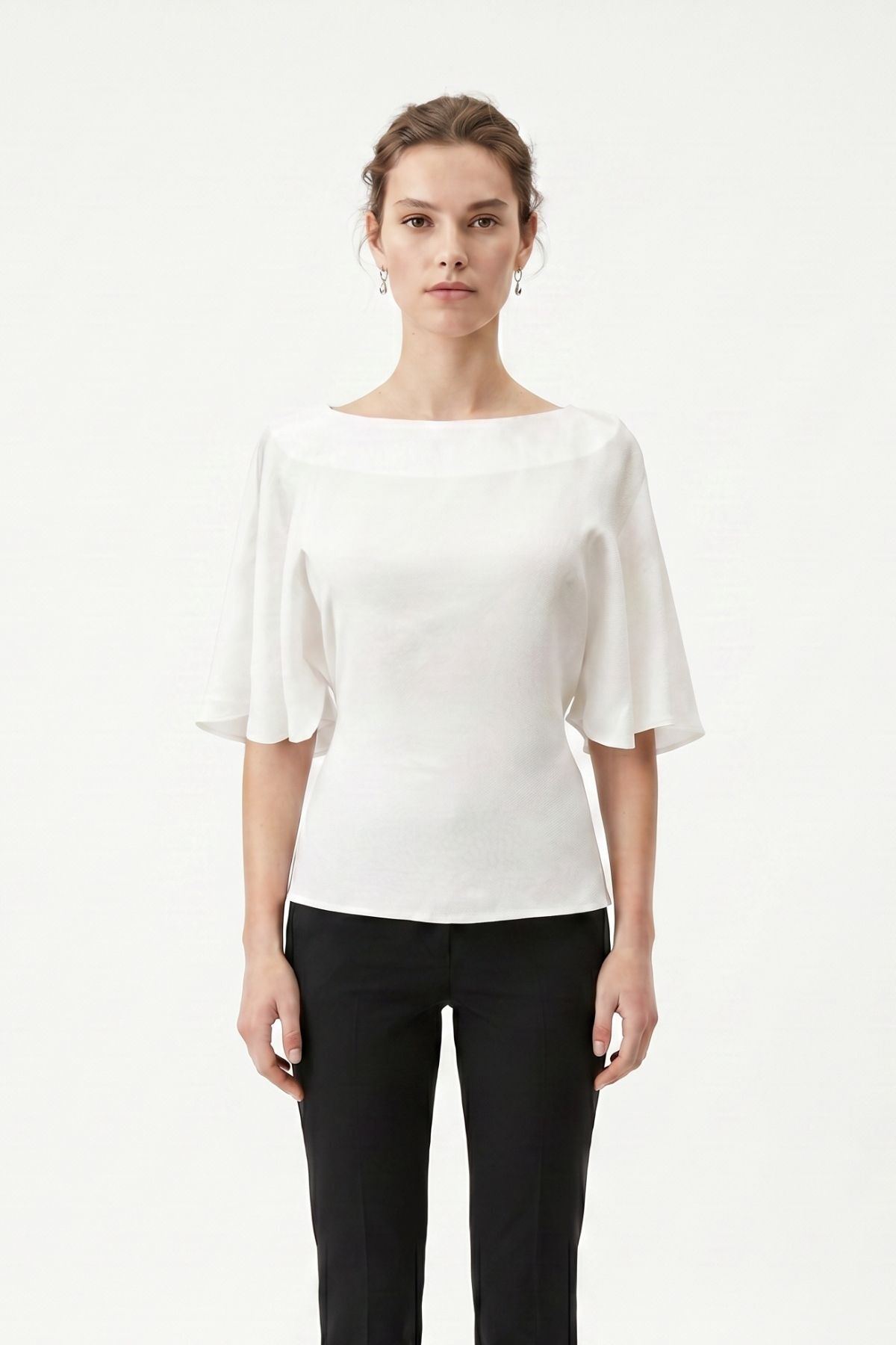 Ekru Volan Kollu Sırt Bağlamalı Bluz 261128 - 2