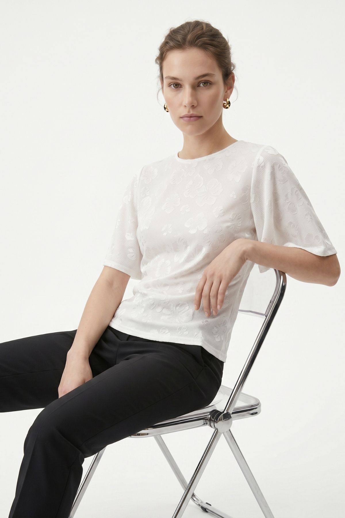 Ekru Volan Kollu Sırt Bağlamalı Jakarlı Bluz 261151 - RAYS