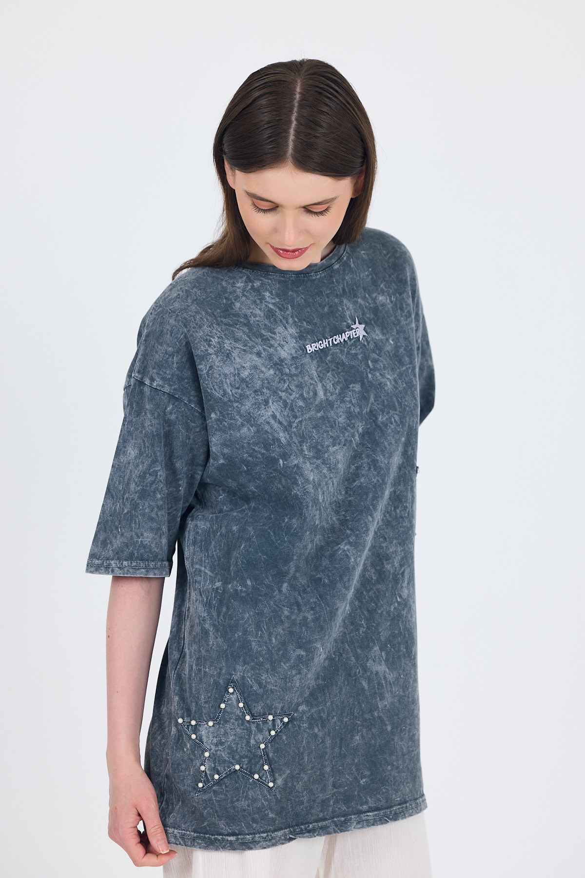 Füme İnci Yıldız Nakışlı Oversize Tişört 253018 - 2