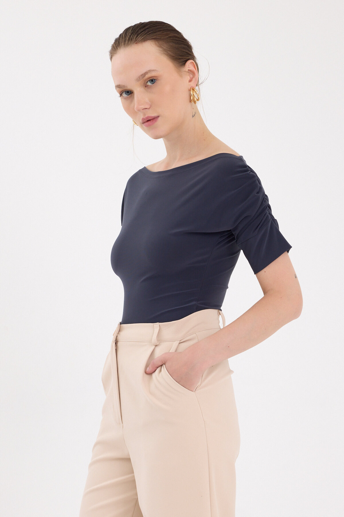 Füme Kayık Yaka Kol Büzgülü Bluz 2515 - 7