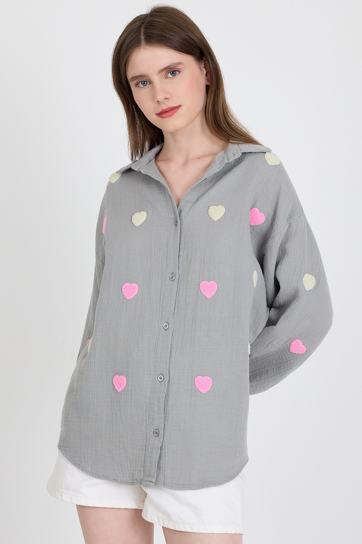 Gri %100 Pamuk Kalp Nakışlı Gömlek 4797A - 3