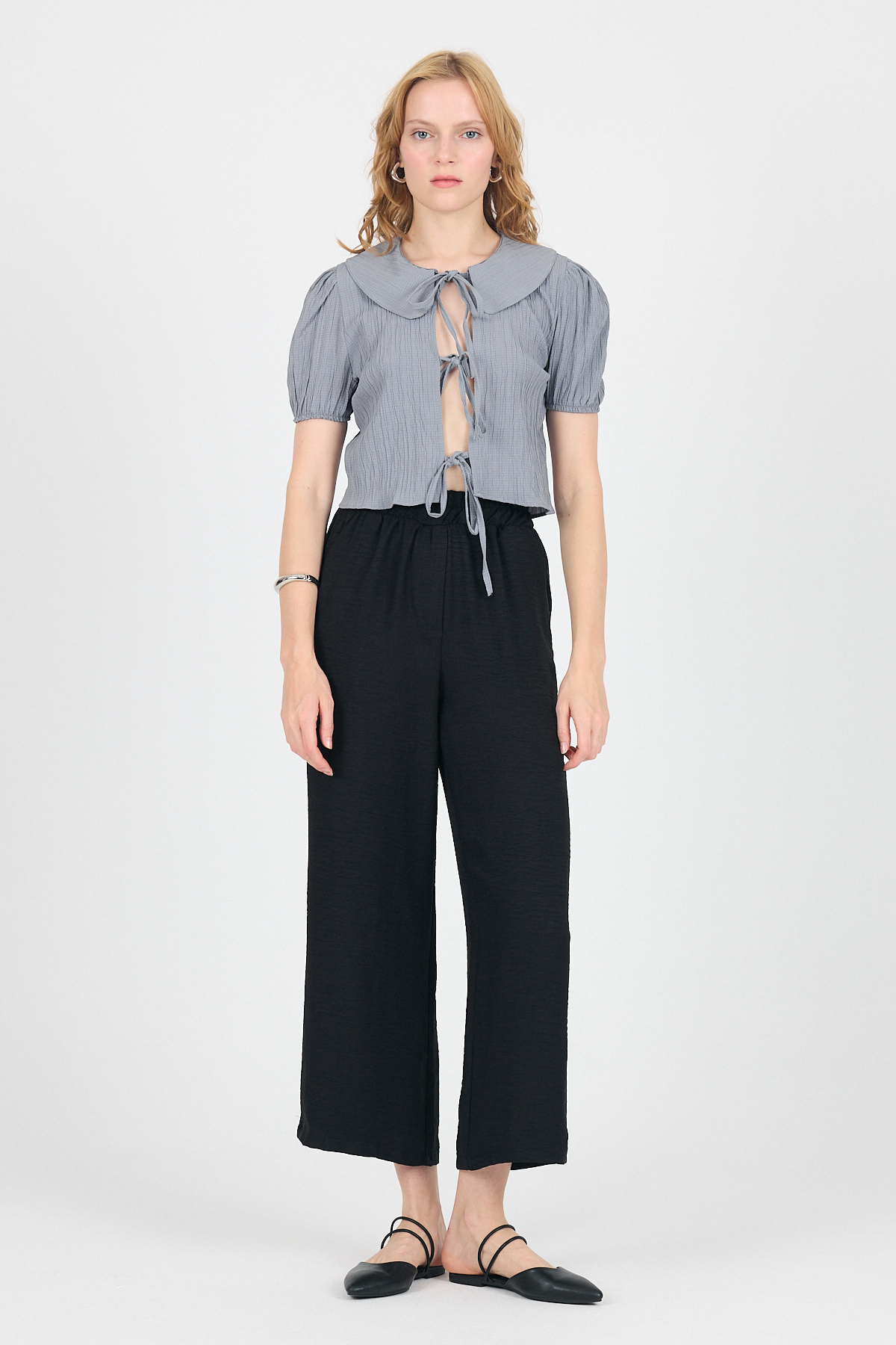 Gri Bağlama Detaylı Bebe Yaka Crop Bluz 8064 - 3