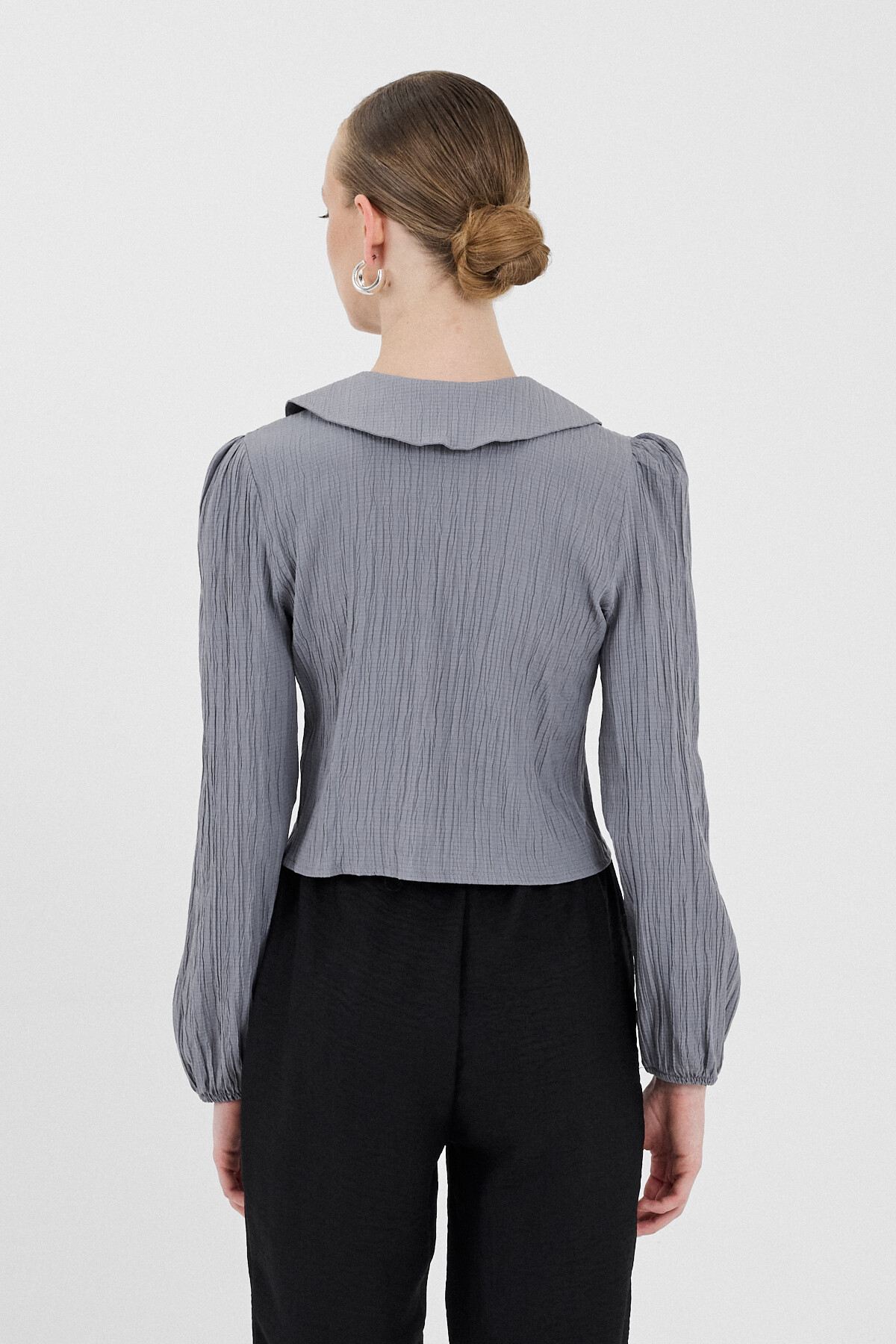 Gri Bağlama Detaylı Bebe Yaka Uzun Kollu Bluz 8020A - 5
