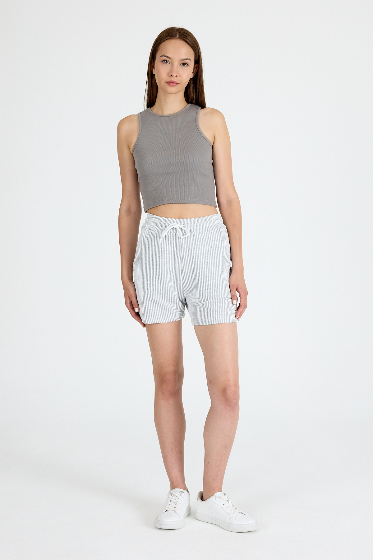 Gri Beli Lastikli Çizgili Dokuma Şort 4094 - 6
