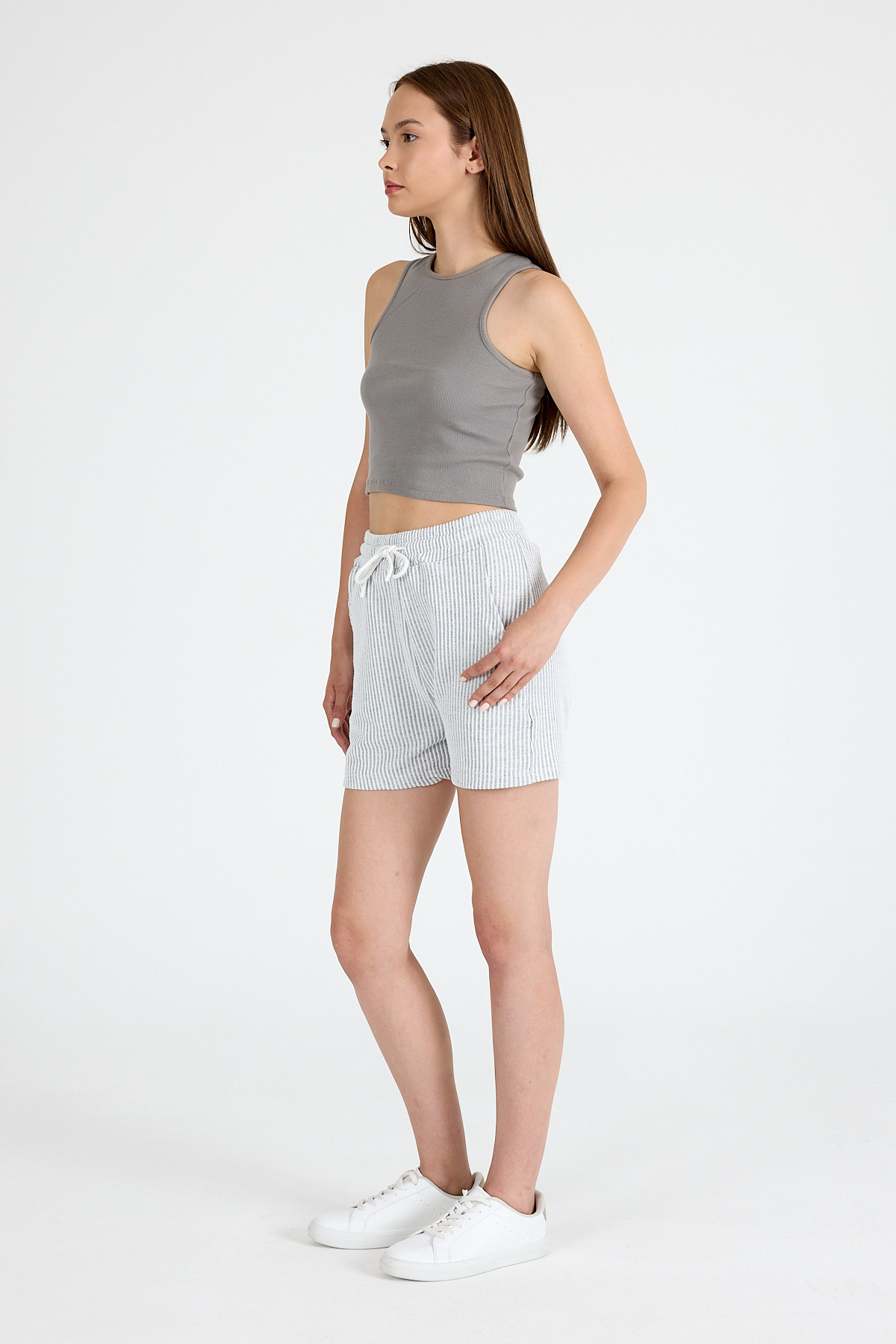 Gri Beli Lastikli Çizgili Dokuma Şort 4094 - 2