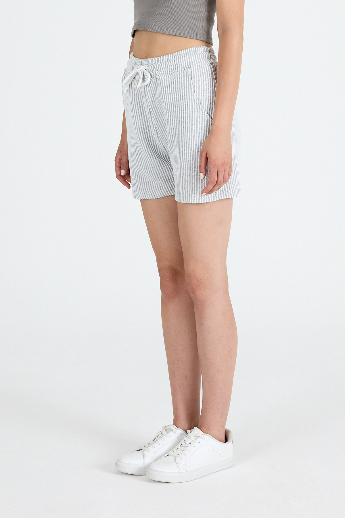 Gri Beli Lastikli Çizgili Dokuma Şort 4094 - 3
