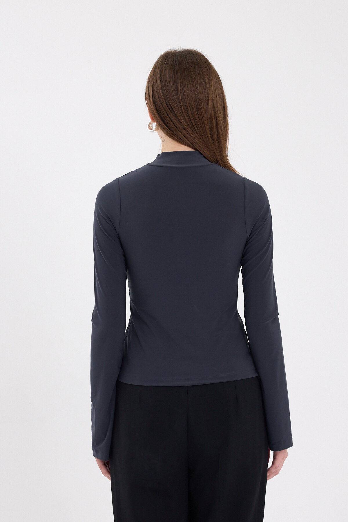 Gri Büzgü Detaylı Balıkçı Yaka Bluz 2458 - 5