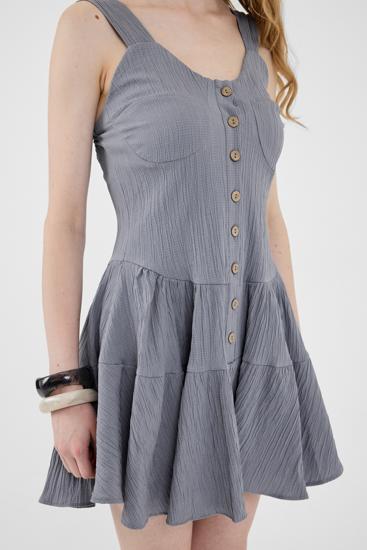 Gri Düğmeli Askılı Kat Etekli Mini Elbise 8042A - 4
