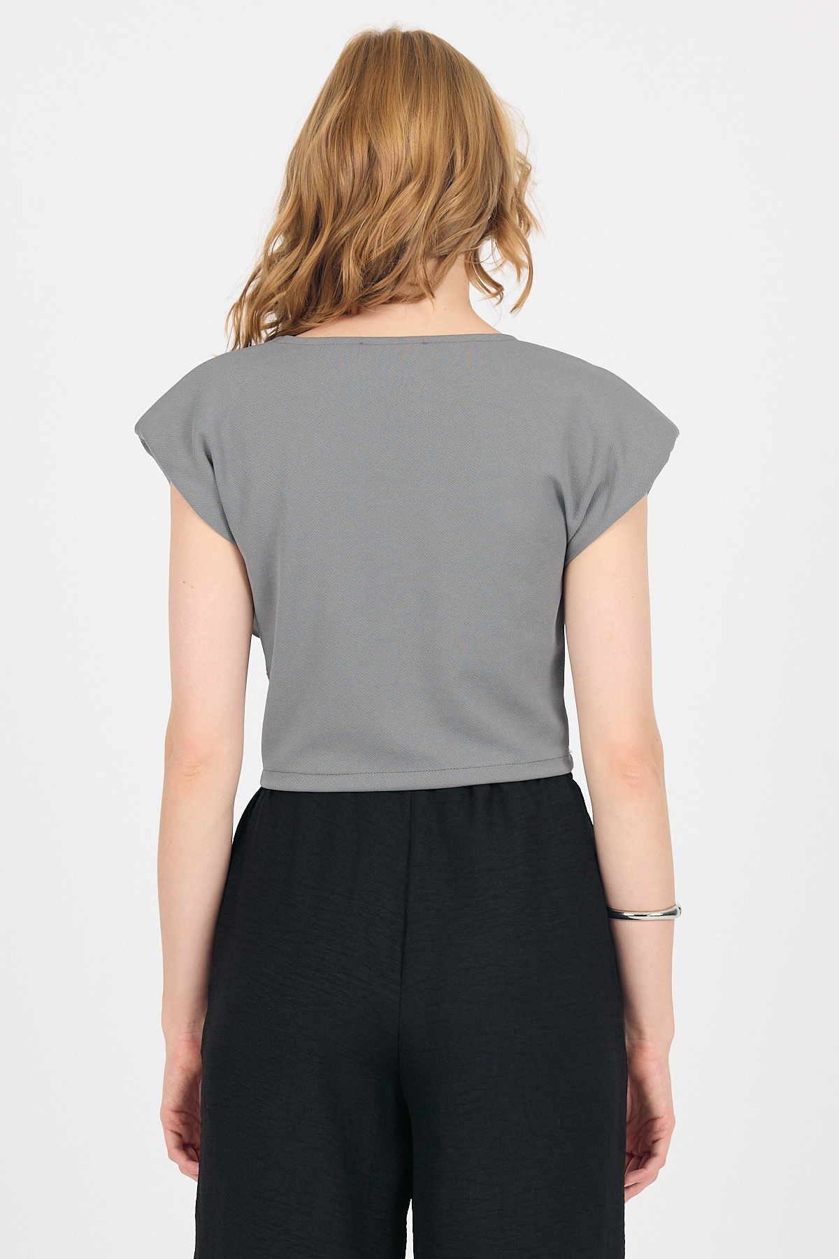 Gri Vatkalı V Yaka Kruvaze Crop Bluz 4227 - 5