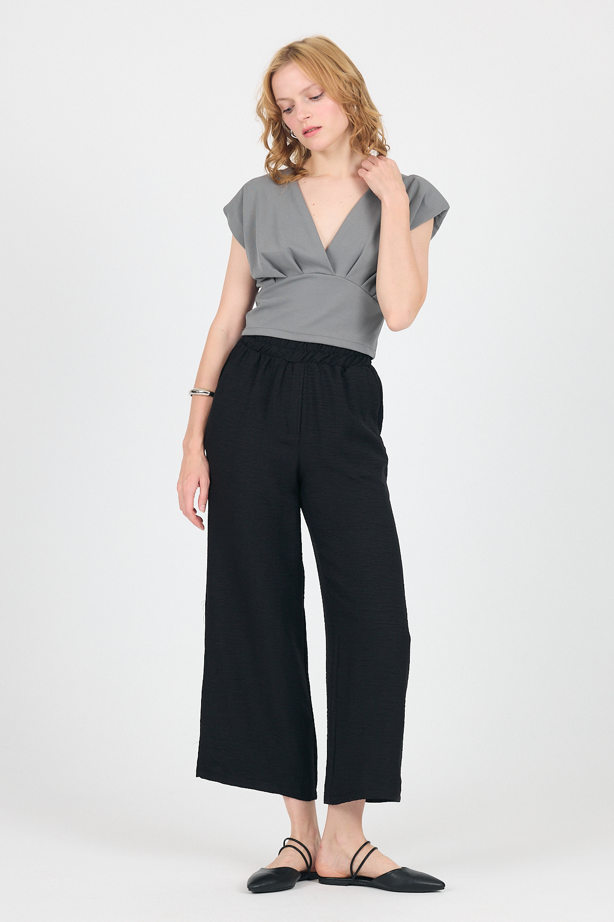 Gri Vatkalı V Yaka Kruvaze Crop Bluz 4227 - RAYS