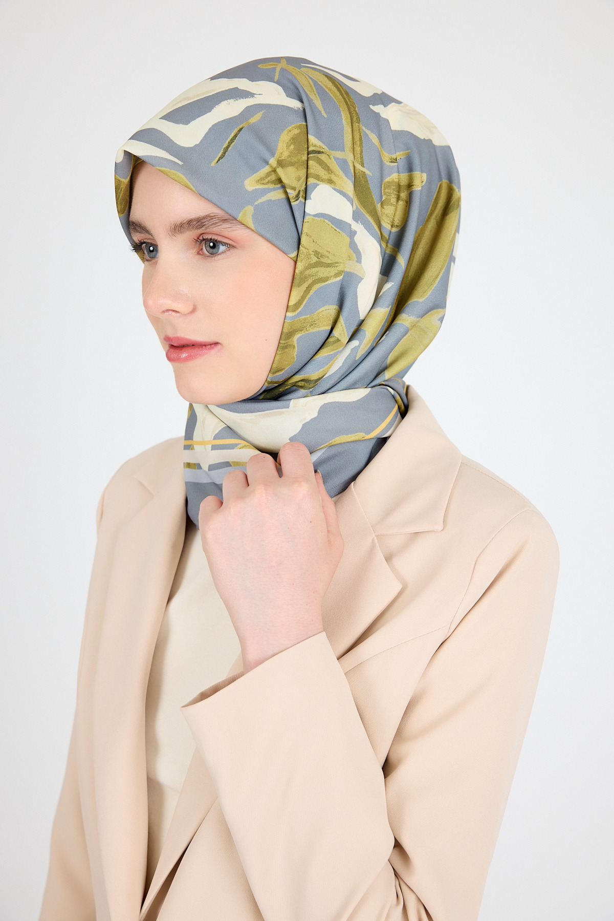 Gri Yaprak Desen Eşarp 3004 - 3