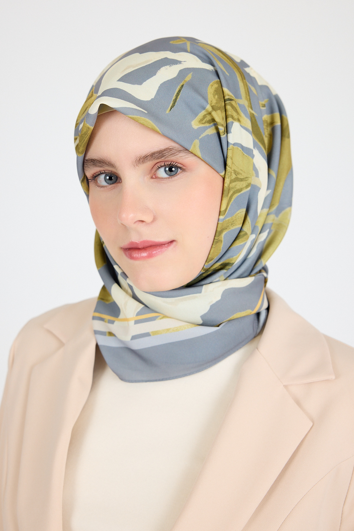 Gri Yaprak Desen Eşarp 3004 - 1