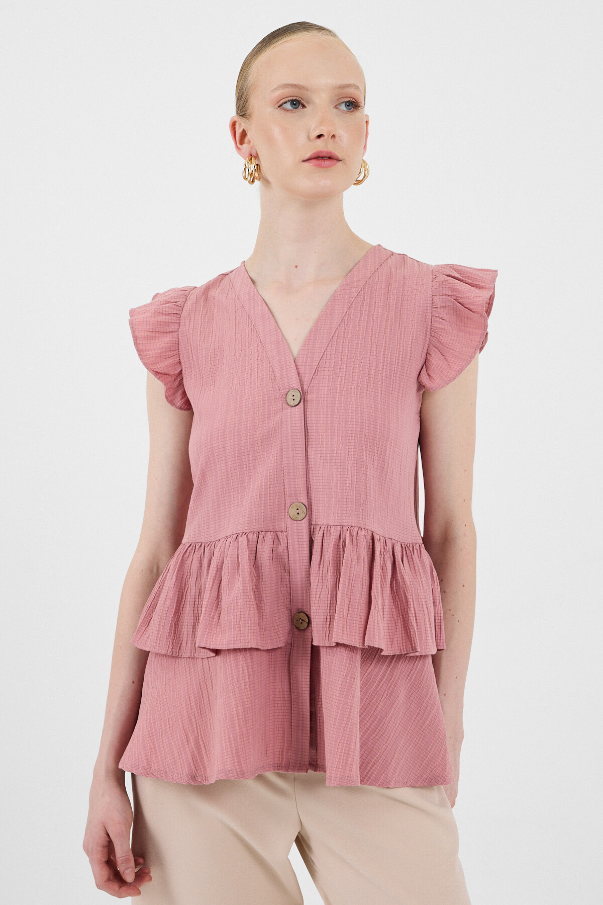 Gül V Yaka Düğmeli Fırfır Kol Bluz 8052A - RAYS