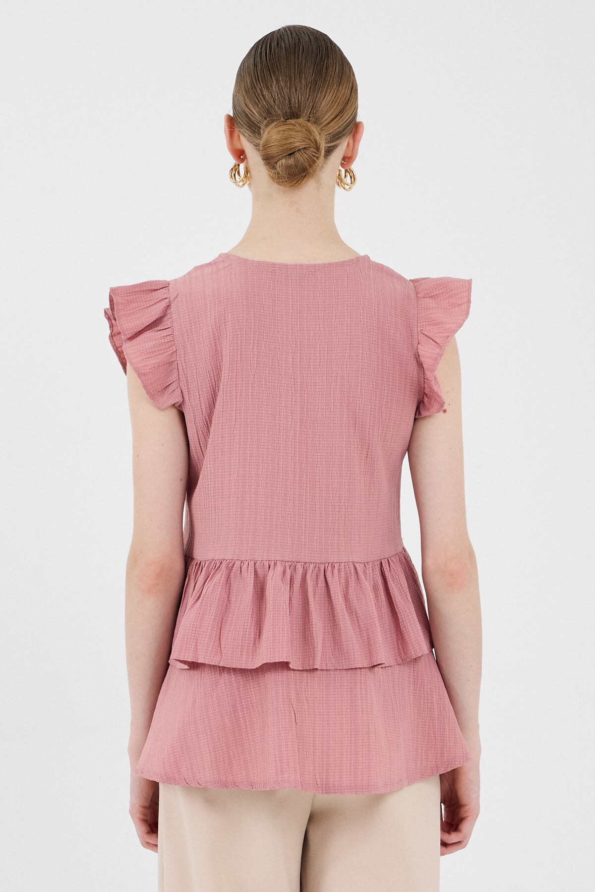 Gül V Yaka Düğmeli Fırfır Kol Bluz 8052A - 5