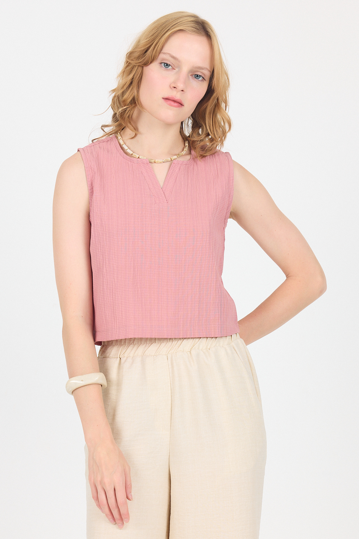 Gül V Yaka Kolsuz Crop Bluz 8027 - 1