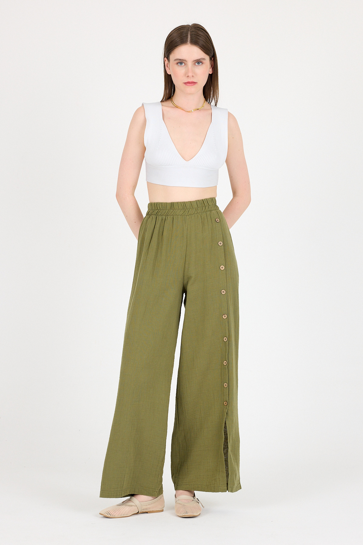 Haki %100 Pamuk Müslin Yanı Düğmeli Yırtmaçlı Geniş Paça Pantolon 4704A - 1