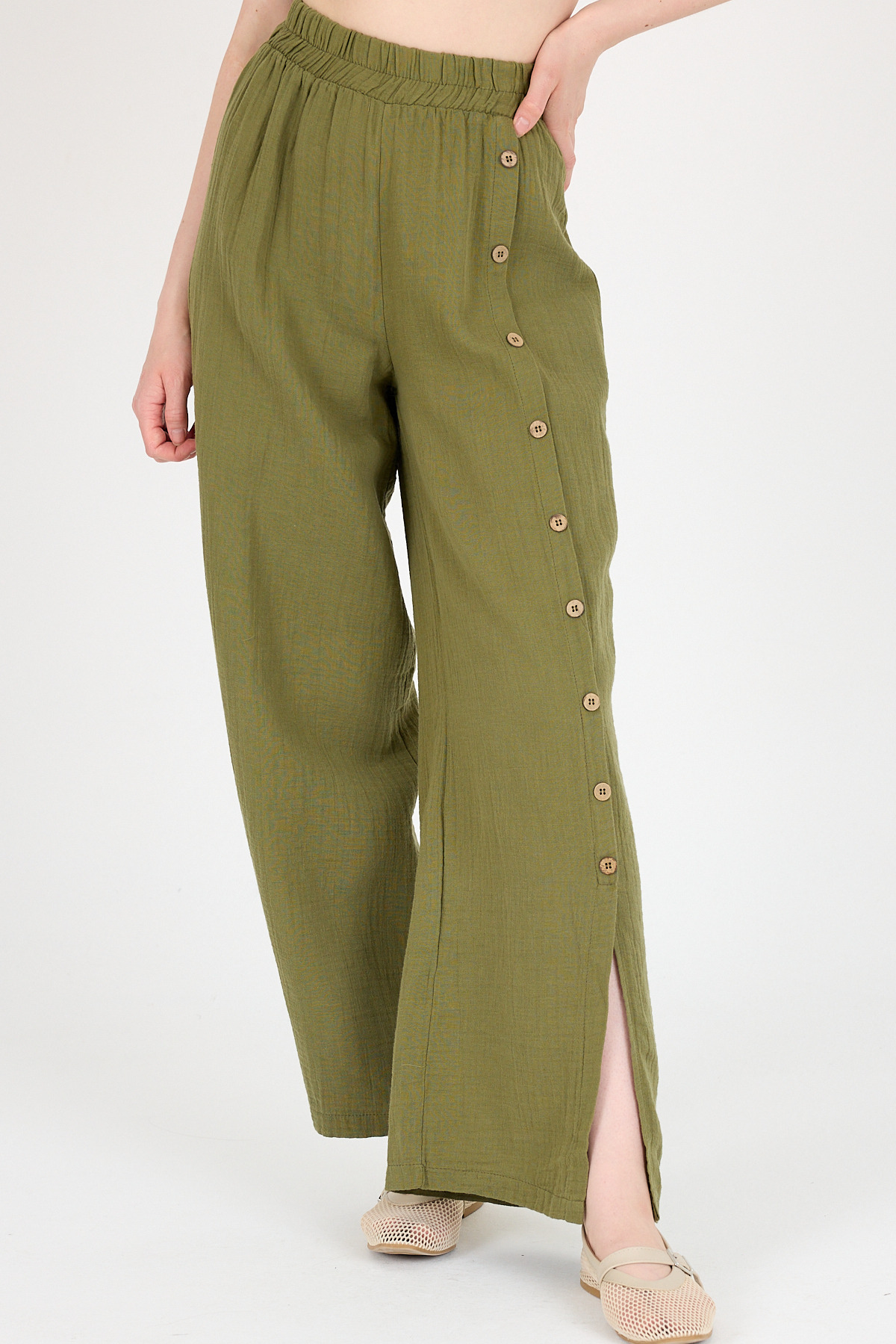 Haki %100 Pamuk Müslin Yanı Düğmeli Yırtmaçlı Geniş Paça Pantolon 4704A - 4