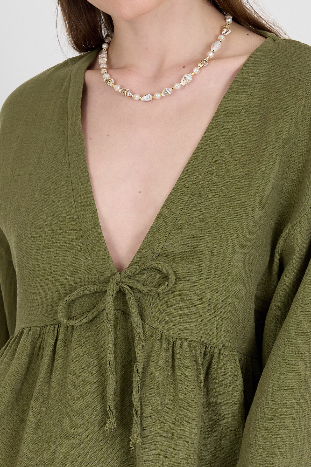 Haki %100 Pamuk V Yaka Ön Bağlama Detaylı Bluz 4784A - 4