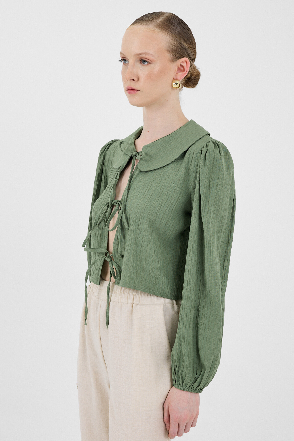 Haki Bağlama Detaylı Bebe Yaka Uzun Kollu Bluz 8020A - 2