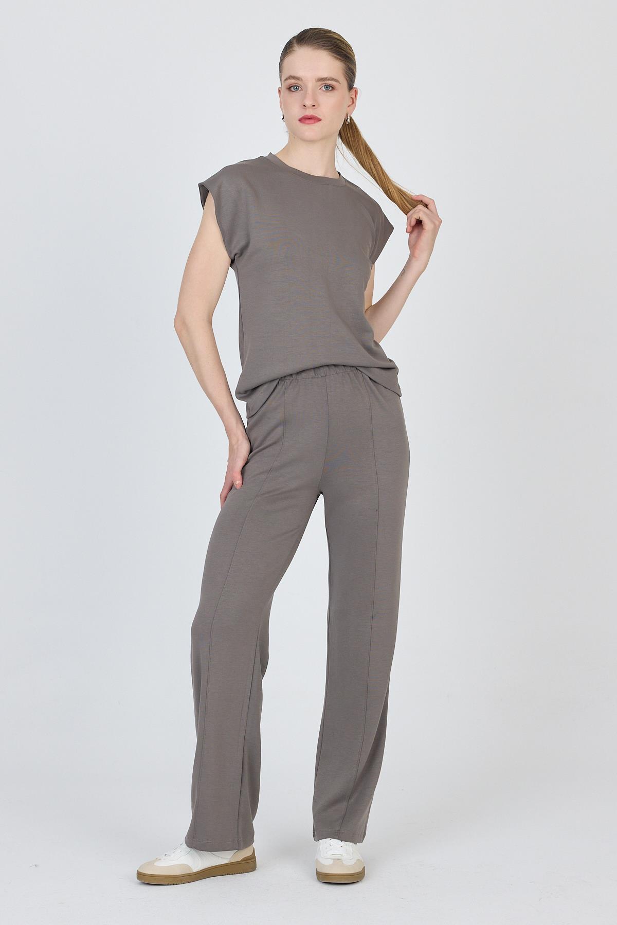 Açık Kahve Bisiklet Yaka İkili Tişört Pantolon Takım 1502 - 6