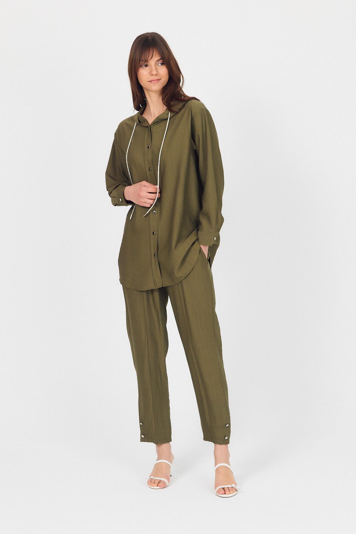Haki Kapüşonlu Düğmeli İkili Takım 4585A - 1