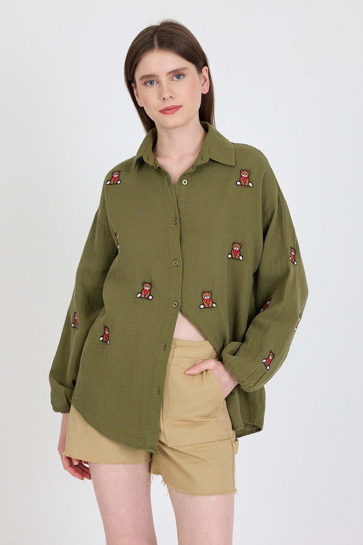 Haki Keten Görünümlü %100 Pamuk Ayıcık Nakışlı Gömlek 4798A 